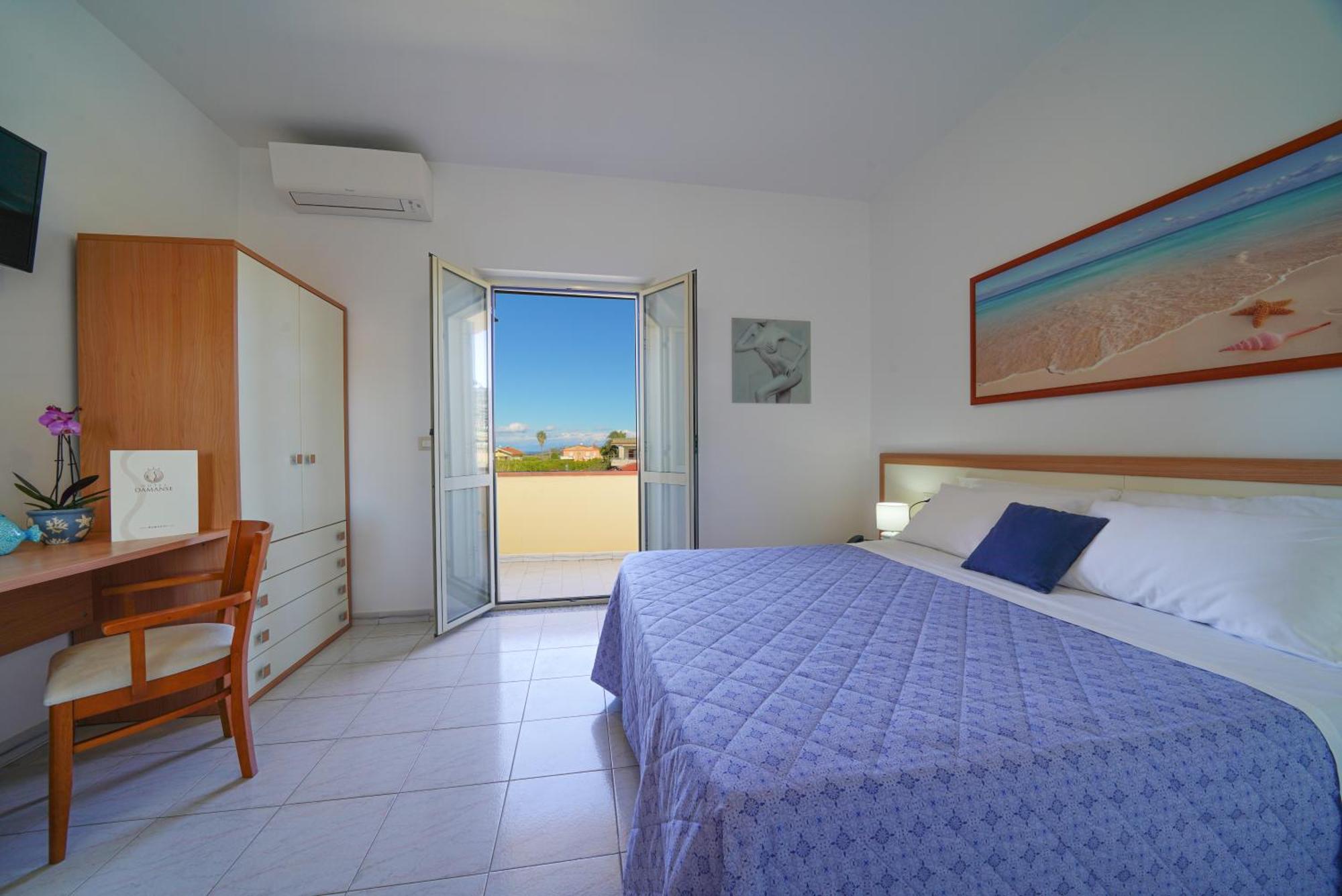 Hotel Damanse Santa Domenica  Eksteriør billede