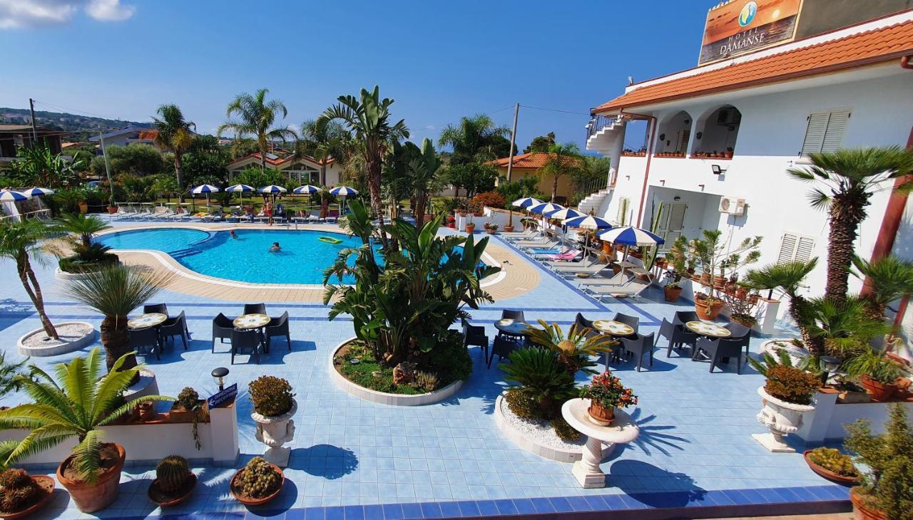 Hotel Damanse Santa Domenica  Eksteriør billede