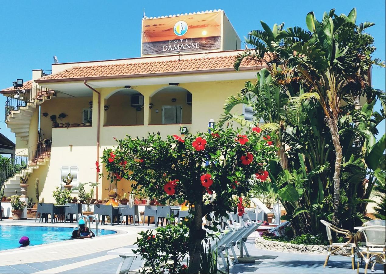 Hotel Damanse Santa Domenica  Eksteriør billede